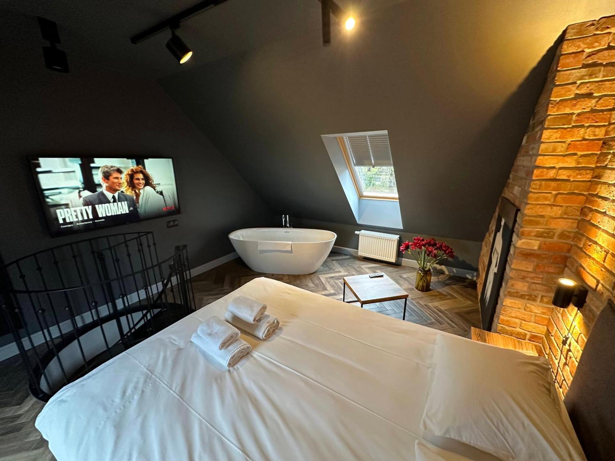Old Town Luxury Apartments Згожелец Экстерьер фото